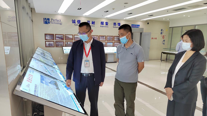 國開金融副總裁盧偉一行考察成都士蘭半導(dǎo)體制造有限公司