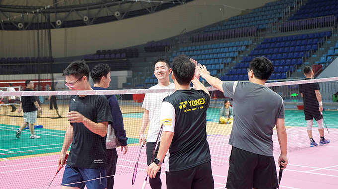 羽林爭霸 賽出華芳 士蘭微電子舉辦羽毛球雙打?qū)官?>
													</div>	
						<div   id=